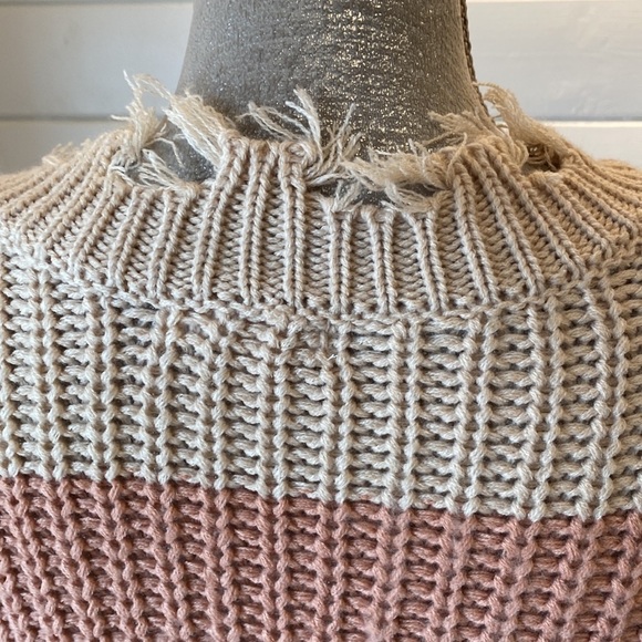 On the Road Distressed Color Block V-Neck Sweater Size S/M - Picture 7 of 16